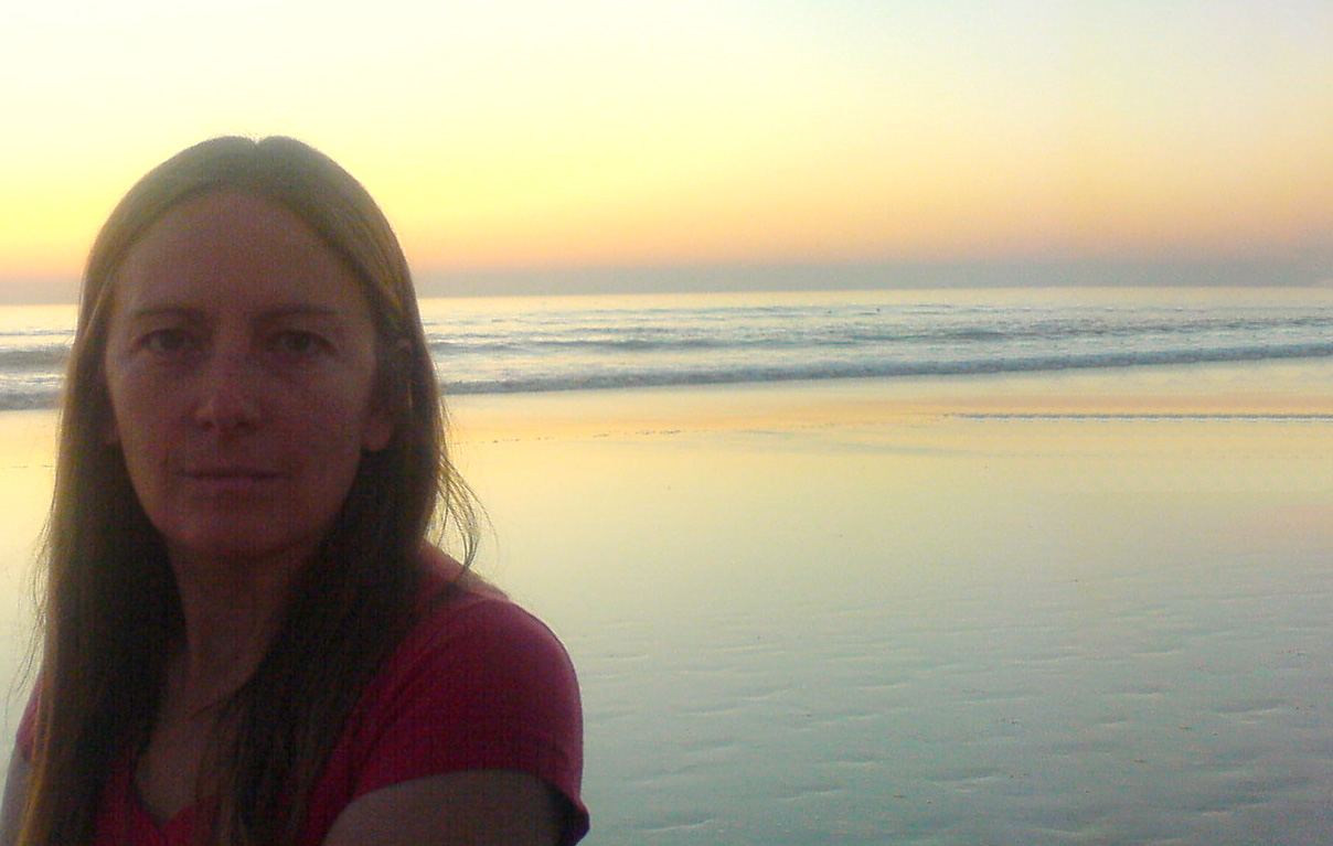 April Kullis Beach https://www.aprilkullis.com/index.html